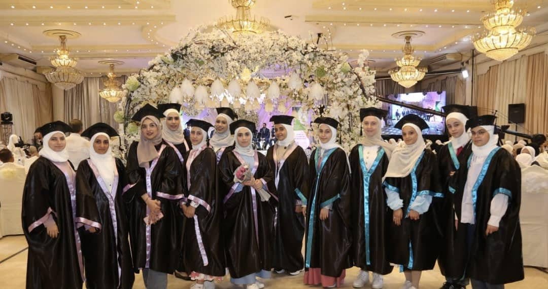 تكريم المتفوقين من أبناء العائلات المستفيدة — صورة 9