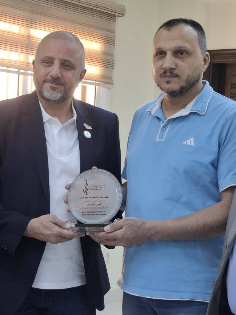 مجلس الأمناء يزور مشفى الكلية ويتابع احتياجات مرضى الغسيل